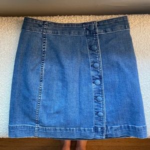 Madewell denim button mini skirt size 0 / 26
